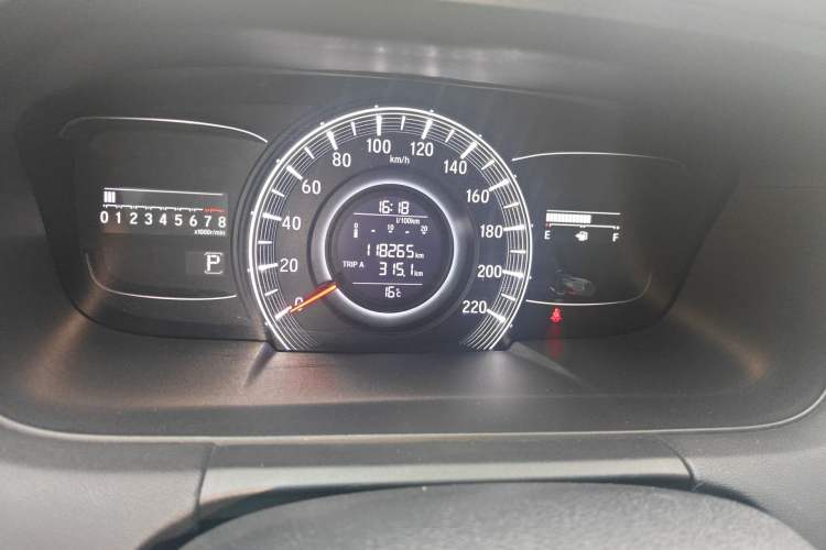 Used Honda Odyssey 2018 2.4L Smart Edition Odometer Close Up