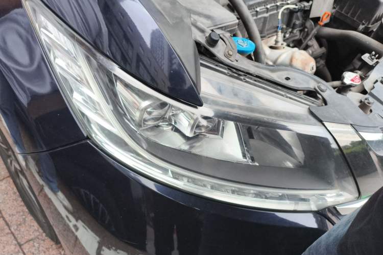 Used Honda Odyssey 2018 2.4L Smart Edition Right Front Headlight