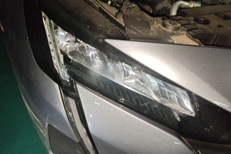Used Honda Odyssey 2018 2.4L Smart Edition Right Front Headlight
