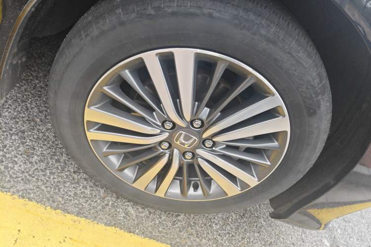 Used Honda Odyssey 2018 2.4L Smart Edition Right Front Wheel Hub
