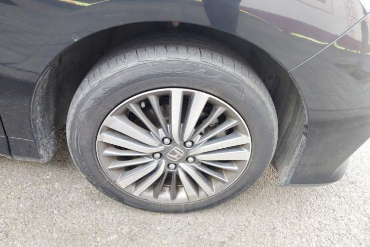 Used Honda Odyssey 2018 2.4L Smart Edition Right Front Wheel Hub
