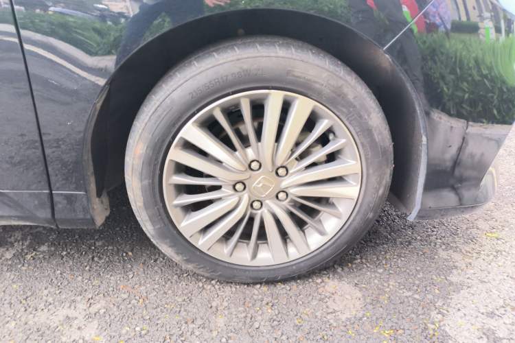 Used Honda Odyssey 2018 2.4L Prestige Edition Right Front Wheel Hub