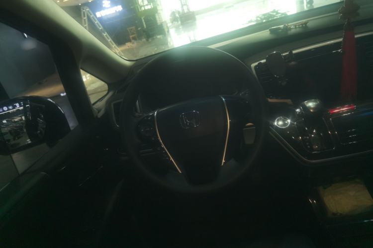 Used Honda Odyssey 2018 2.4L Luxury Edition Steering Wheel