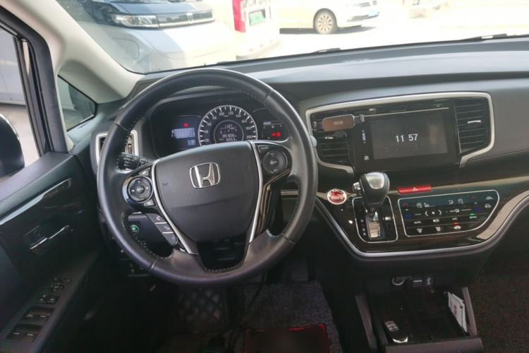 Used Honda Odyssey 2018 2.4L Smart Edition Steering Wheel