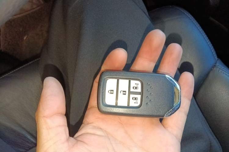 Used Honda Odyssey 2018 2.4L Luxury Edition Vehicle Key