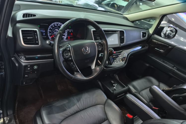 Used Honda Odyssey 2018 2.4L Smart Edition Center Console