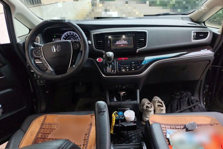 Used Honda Odyssey 2018 2.4L Smart Edition Center Console