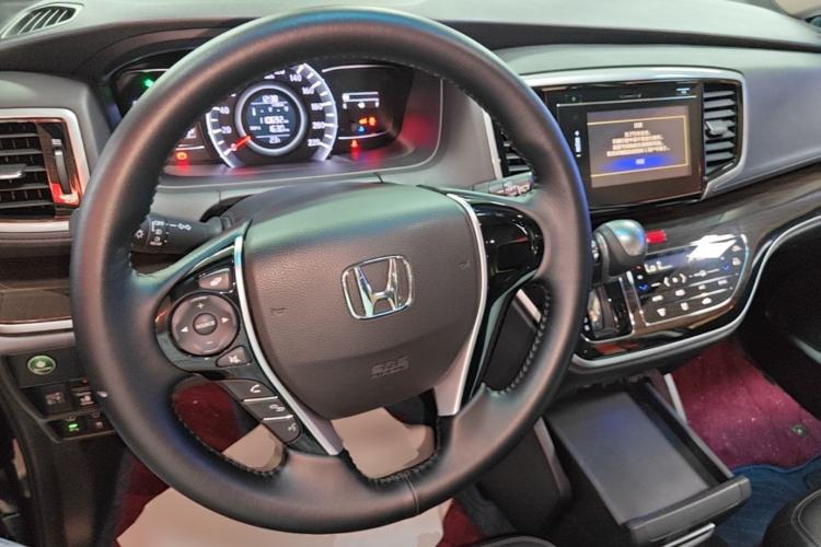 Used Honda Odyssey 2018 2.4L Luxury Edition Center Console