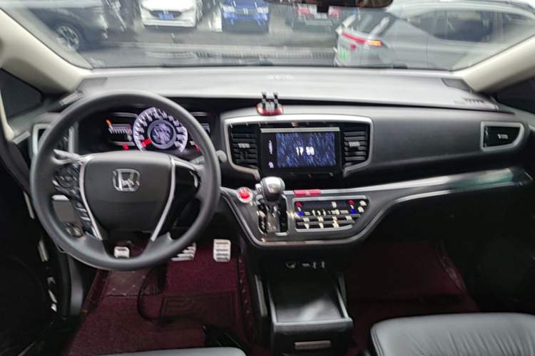Used Honda Odyssey 2018 2.4L Luxury Edition Center Console
