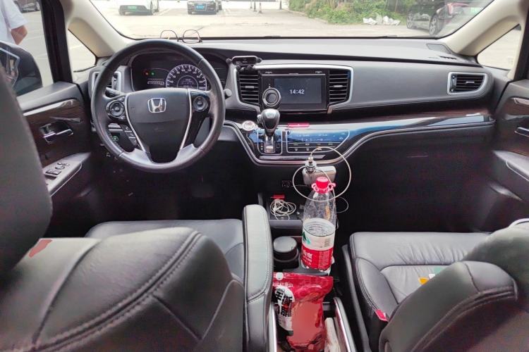 Used Honda Odyssey 2018 2.4L Smart Edition Center Console