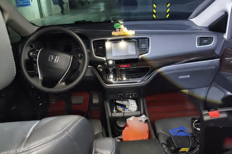 Used Honda Odyssey 2018 2.4L Luxury Edition Center Console
