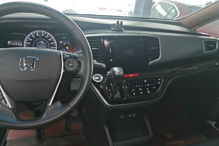Used Honda Odyssey 2018 2.4L Smart Edition Center Console