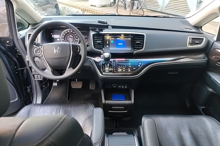 Used Honda Odyssey 2018 2.4L Luxury Edition Center Console