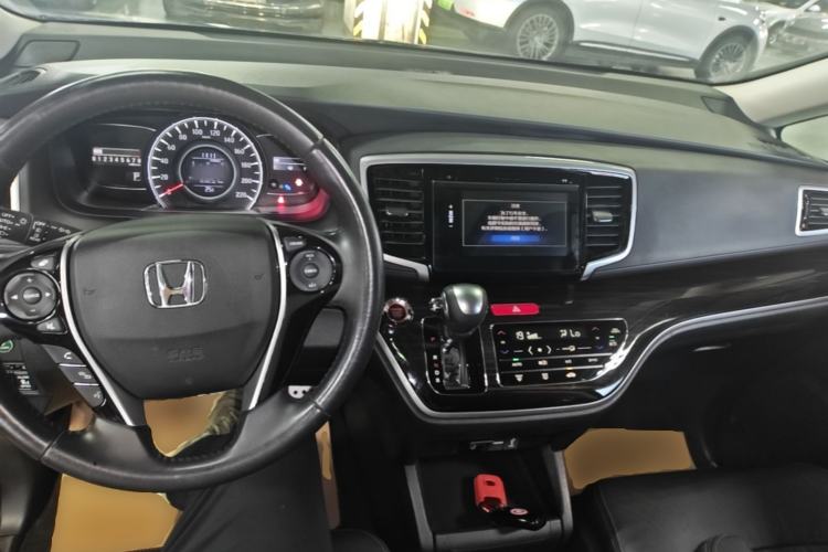 Used Honda Odyssey 2018 2.4L Smart Edition Center Console