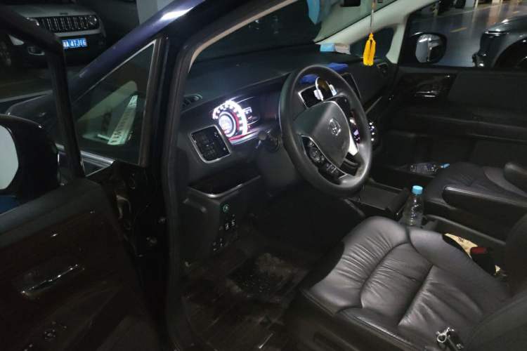 Used Honda Odyssey 2018 2.4L Luxury Edition Driver Seat