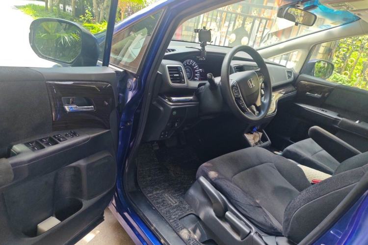 Used Honda Odyssey 2018 2.4L Comfort Version Driver Seat