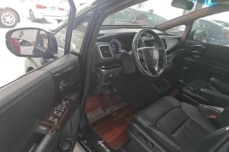 Used Honda Odyssey 2018 2.4L Smart Edition Driver Seat
