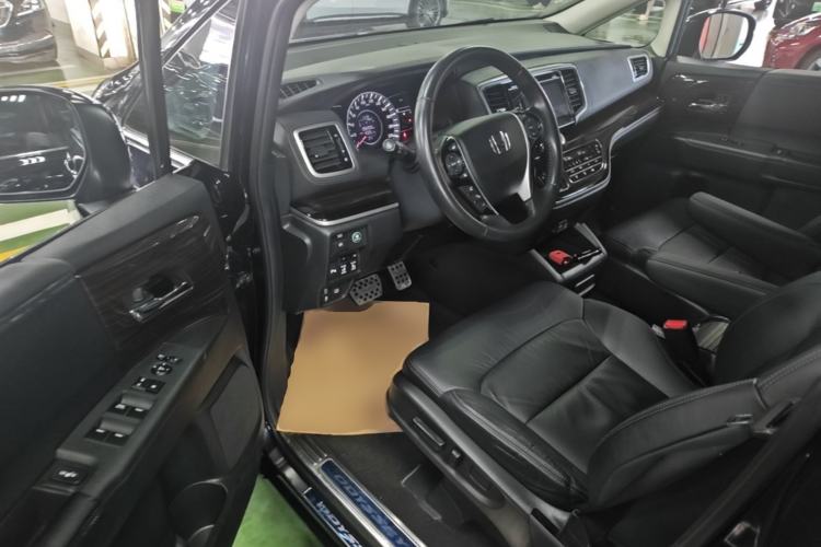 Used Honda Odyssey 2018 2.4L Smart Edition Driver Seat