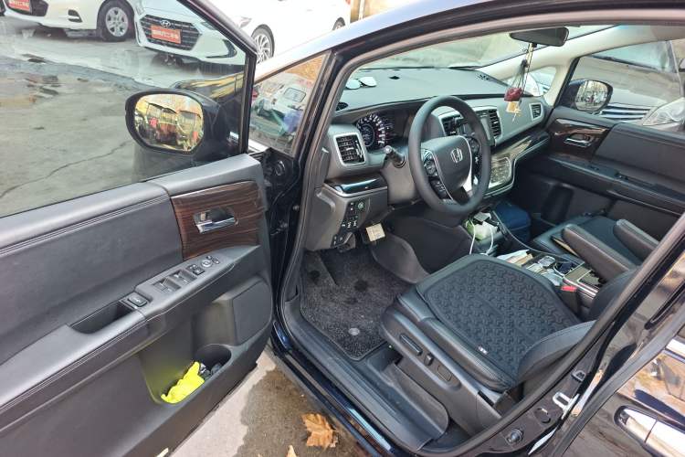 Used Honda Odyssey 2018 2.4L Smart Edition Driver Seat