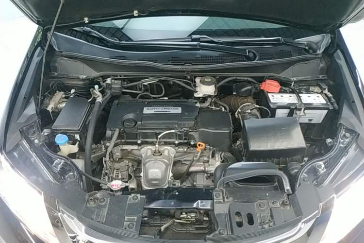 Used Honda Odyssey 2018 2.4L Smart Edition Engine Bay