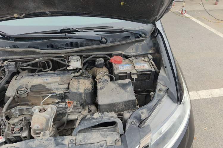 Used Honda Odyssey 2018 2.4L Smart Edition Engine Bay Left