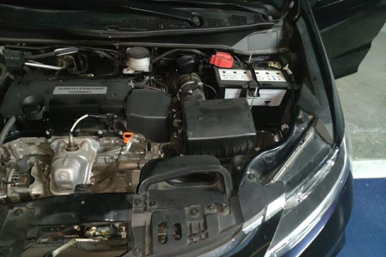 Used Honda Odyssey 2018 2.4L Luxury Edition Engine Bay Left