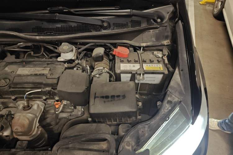 Used Honda Odyssey 2018 2.4L Smart Edition Engine Bay Left