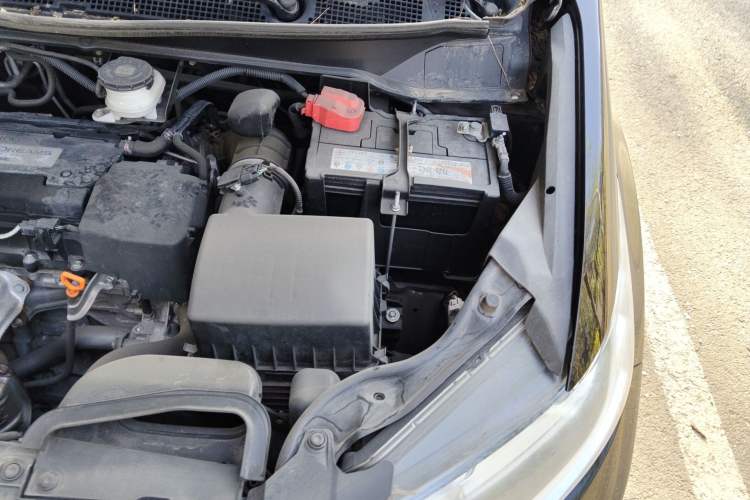 Used Honda Odyssey 2018 2.4L Luxury Edition Engine Bay Left