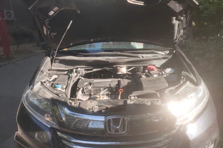 Used Honda Odyssey 2018 2.4L Luxury Edition Engine Bay