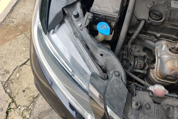 Used Honda Odyssey 2018 2.4L Smart Edition Engine Bay Right