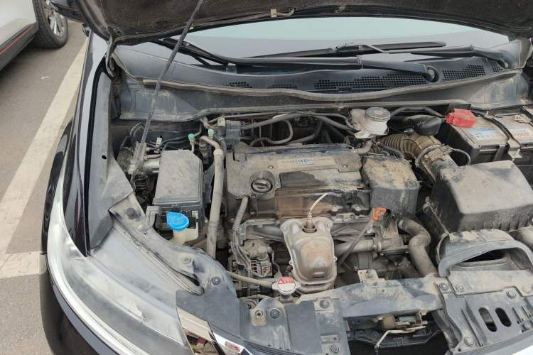 Used Honda Odyssey 2018 2.4L Smart Edition Engine Bay Right