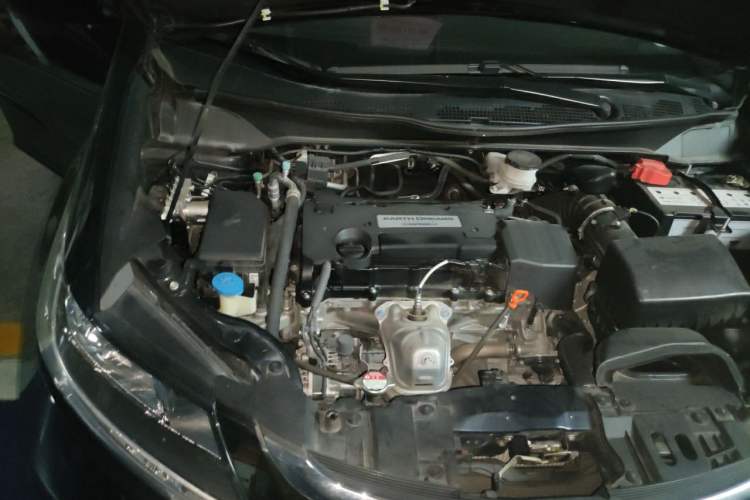 Used Honda Odyssey 2018 2.4L Luxury Edition Engine Bay Right