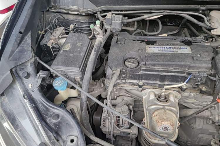 Used Honda Odyssey 2018 2.4L Luxury Edition Engine Bay Right