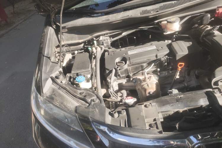 Used Honda Odyssey 2018 2.4L Luxury Edition Engine Bay Right