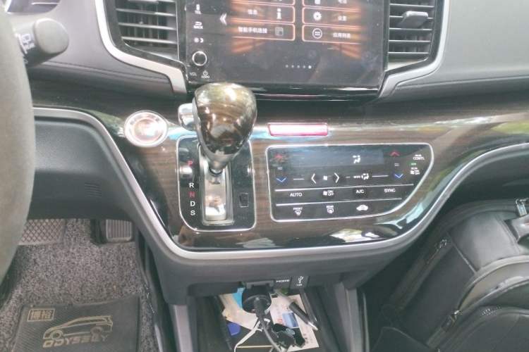 Used Honda Odyssey 2018 2.4L Prestige Edition Gear Lever