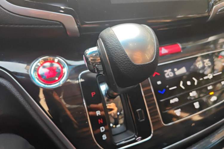 Used Honda Odyssey 2018 2.4L Luxury Edition Gear Lever