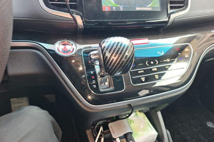 Used Honda Odyssey 2018 2.4L Smart Edition Gear Lever