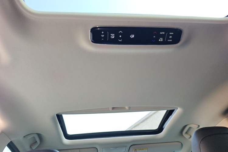 Used Honda Odyssey 2018 2.4L Smart Edition Headliner