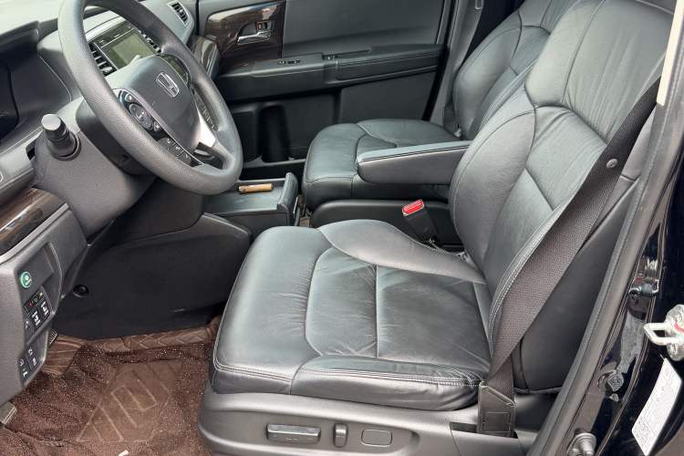 Used Honda Odyssey 2018 2.4L Luxury Edition Interior 1