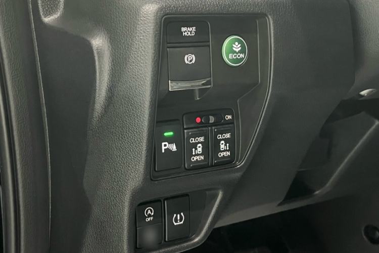 Used Honda Odyssey 2018 2.4L Smart Edition Interior 12