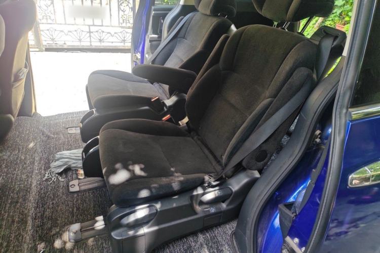 Used Honda Odyssey 2018 2.4L Comfort Version Interior 4