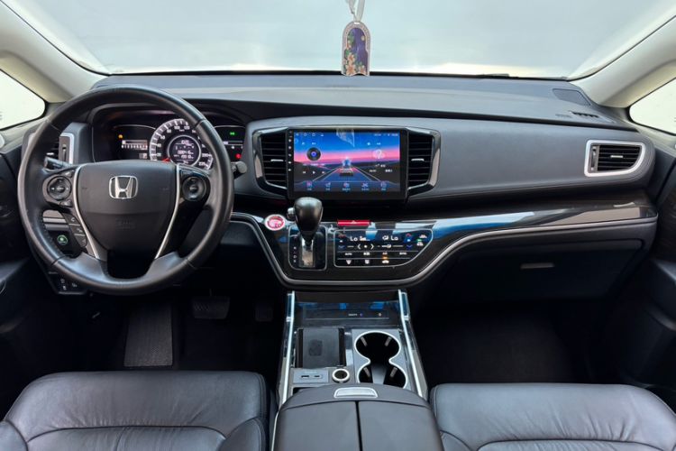 Used Honda Odyssey 2018 2.4L Smart Edition Interior 5
