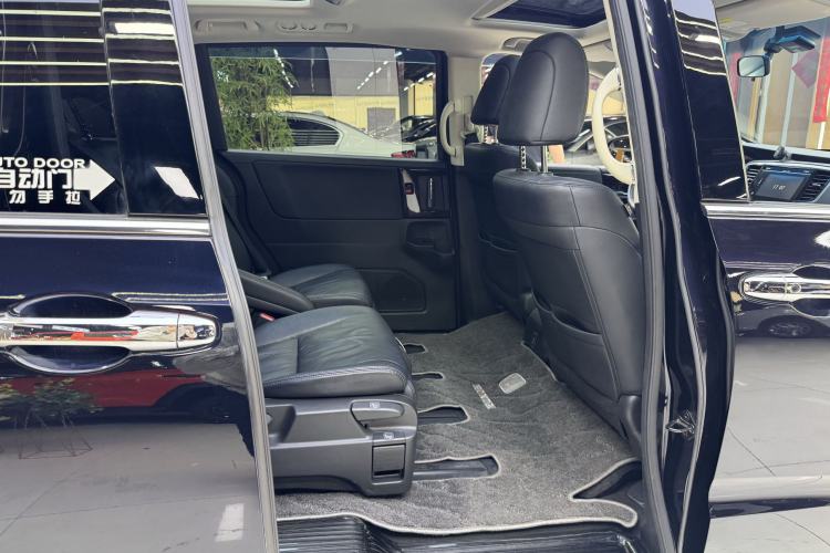 Used Honda Odyssey 2018 2.4L Smart Edition Interior 9