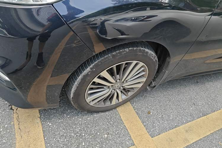 Used Honda Odyssey 2018 2.4L Luxury Edition Left Front Wheel Hub