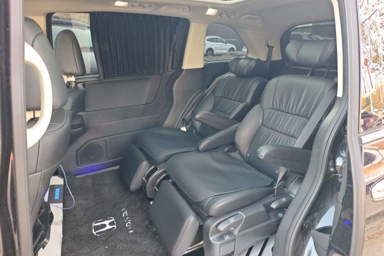 Used Honda Odyssey 2018 2.4L Smart Edition Left Rear Seat