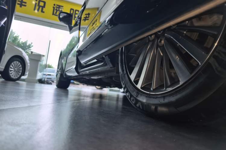 Used Honda Odyssey 2018 2.4L Smart Edition Left Side Sill