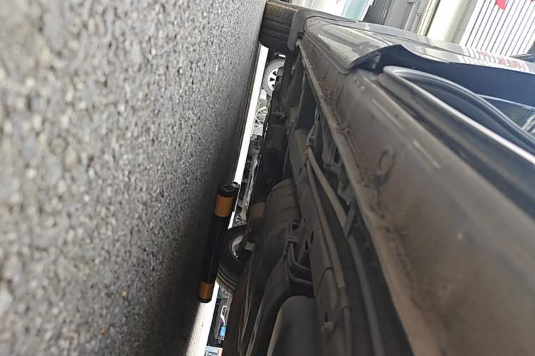 Used Honda Odyssey 2018 2.4L Luxury Edition Left Side Sill