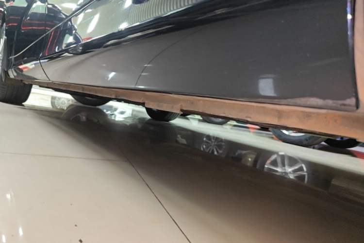 Used Honda Odyssey 2018 2.4L Luxury Edition Left Side Sill