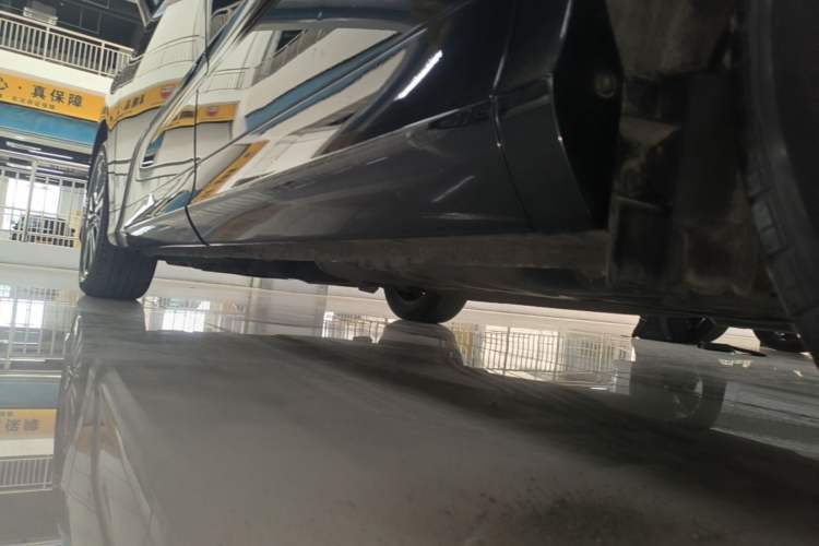 Used Honda Odyssey 2018 2.4L Smart Edition Left Side Sill