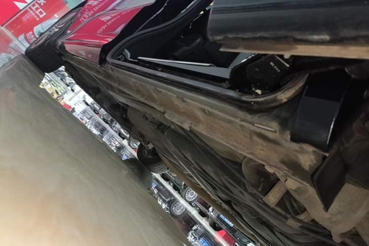 Used Honda Odyssey 2018 2.4L Luxury Edition Left Side Sill